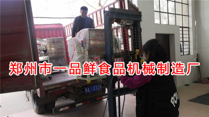 山西長治客戶訂購的1型面館用燴面機發貨啦(圖3)