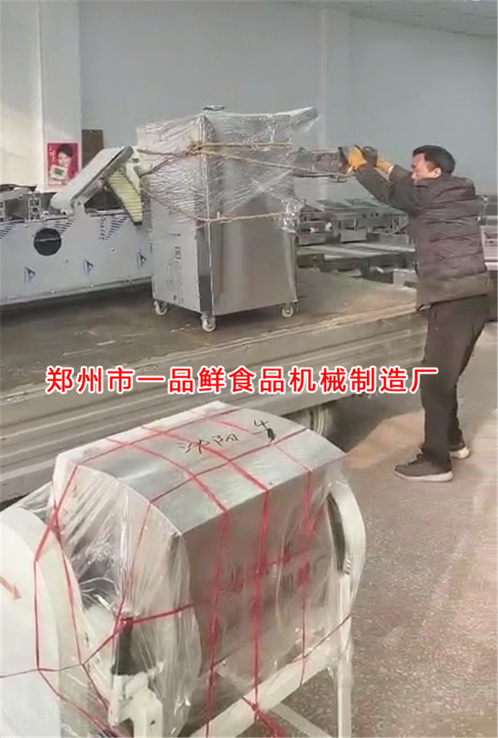 駐馬店客戶訂購的3型全套燴面機發貨啦(圖1) 駐馬店客戶訂購的3型全套燴面機發貨啦(圖1)