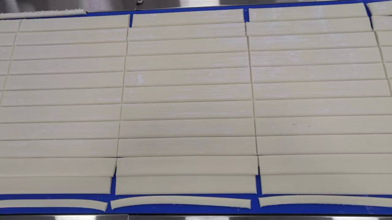 扯面機生產的扯面片 扯面機生產的扯面片