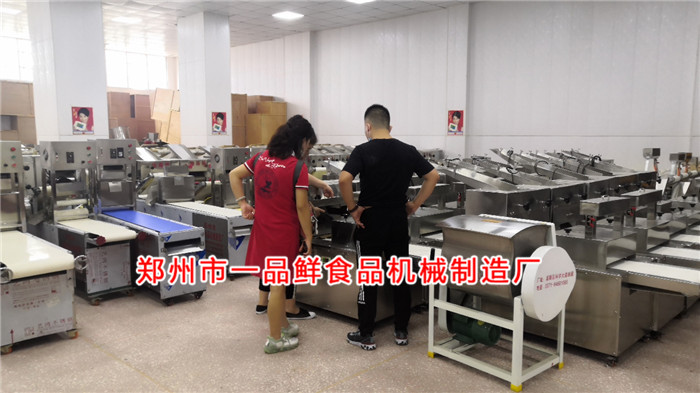 江蘇客戶考察成型機 江蘇客戶考察成型機