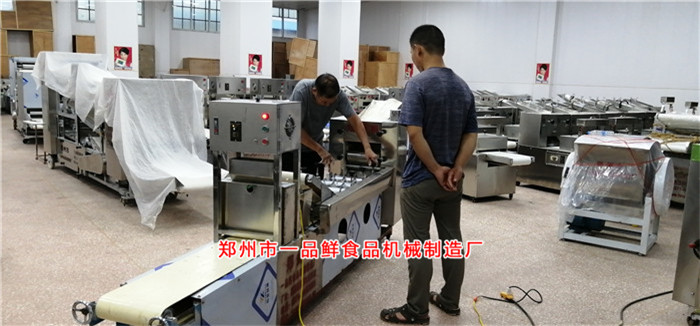 師傅調試機器設備 師傅調試機器設備