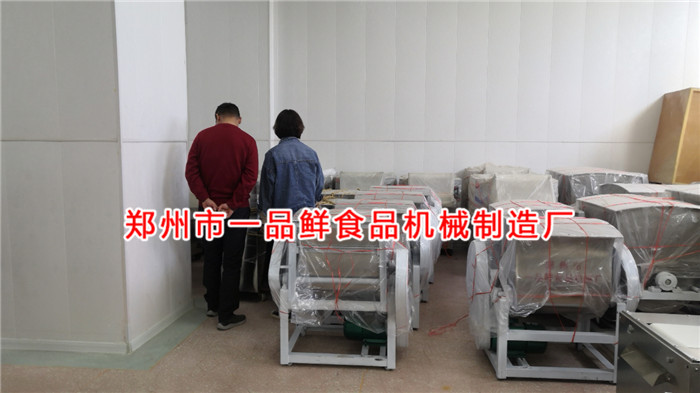 客戶考察燴面機配套設備 客戶考察燴面機配套設備