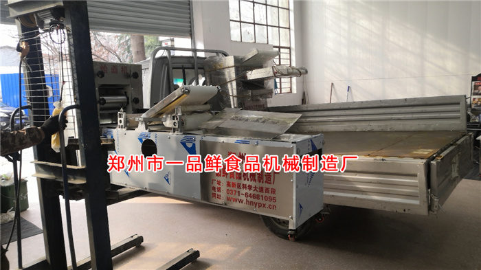 燴面機裝車發貨